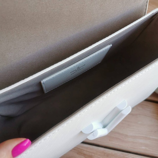 Сумка Louis Vuitton Twist MM 23x17x9.5 см - White