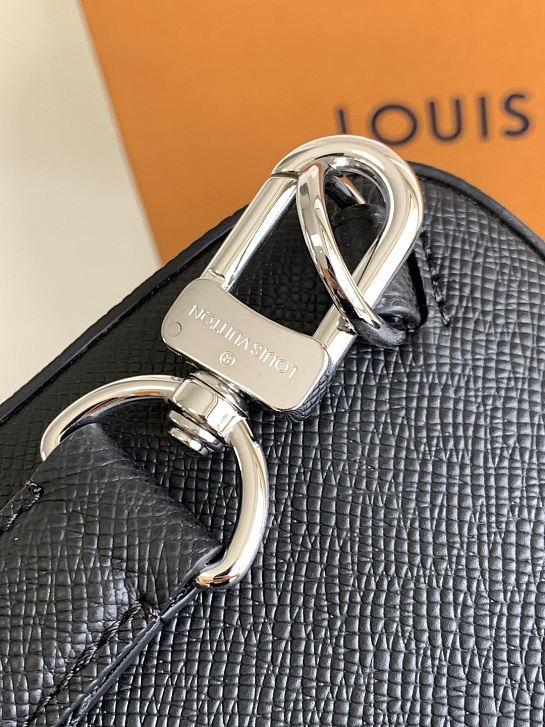 Кожаная сумка Louis Vuitton Avenue Sling Premium 31x20x7 см