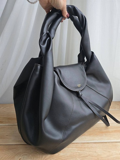 Кожаная сумка Fendi Spy - Black 38x29 см   