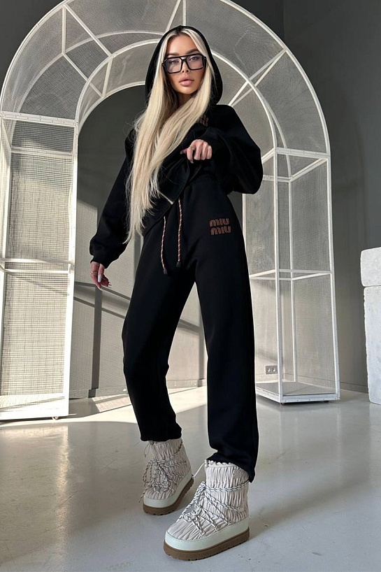 Женский чёрный костюм MIU MIU