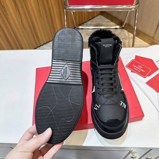 Кроссовки с мехом Valentino VL7N high-top 