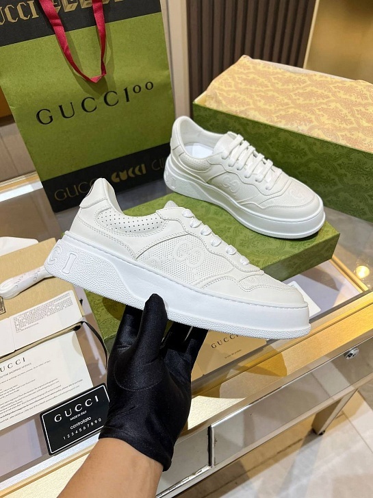Женские кроссовки Gucci Chunky B Premium - White