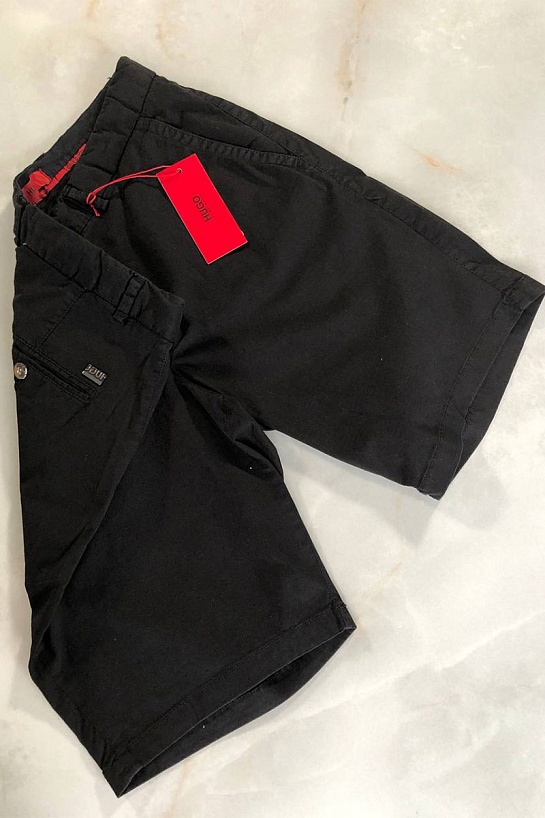 Мужские чёрные шорты Hugo Boss