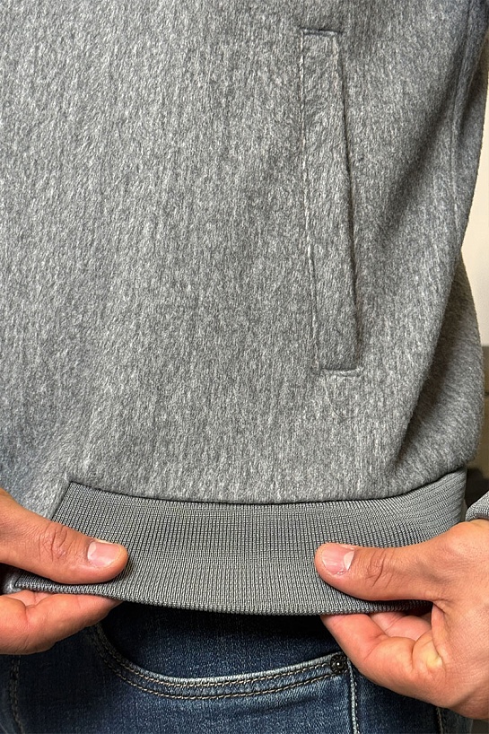 Мужской бомбер Loro Piana серого цвета