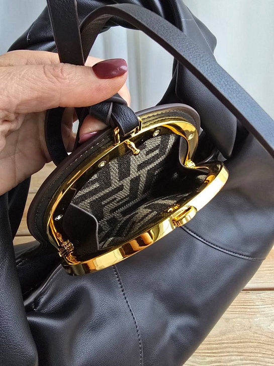 Кожаная сумка Fendi Spy - Black 38x29 см