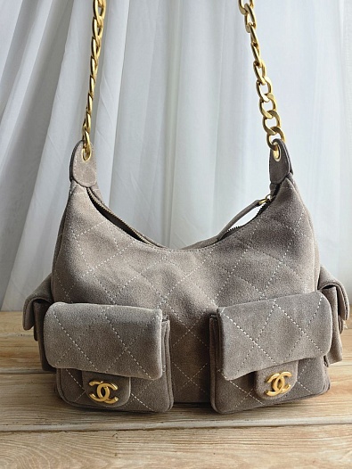 Замшевая сумка Chanel 31x20 см   