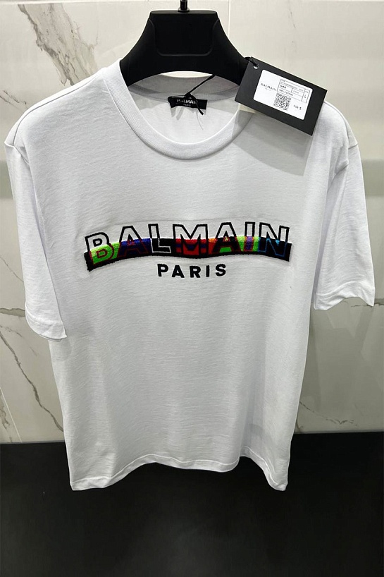 Белая мужская футболка Balmain textured-logo