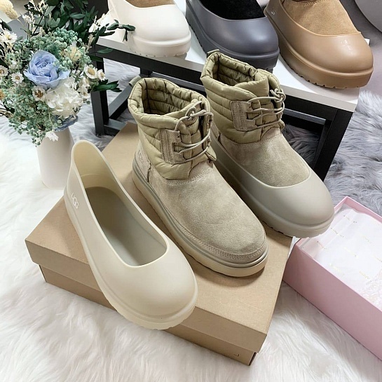 Женские ботинки UGG Classic Mini Lace-Up - Beige