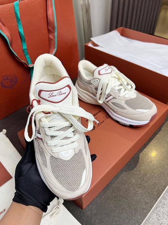 Женские кроссовки Loro Piana x New Balance Premium