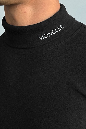 Утеплённая водолазка Moncler чёрного цвета   