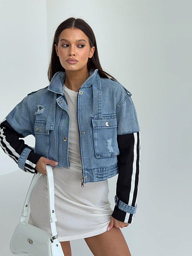 Женская джинсовая куртка синего цвета Balenciaga   