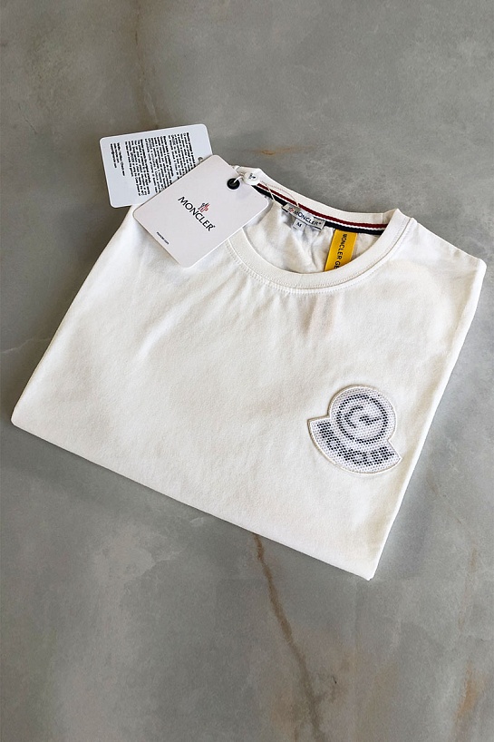 Брендовая мужская футболка Moncler белого цвета