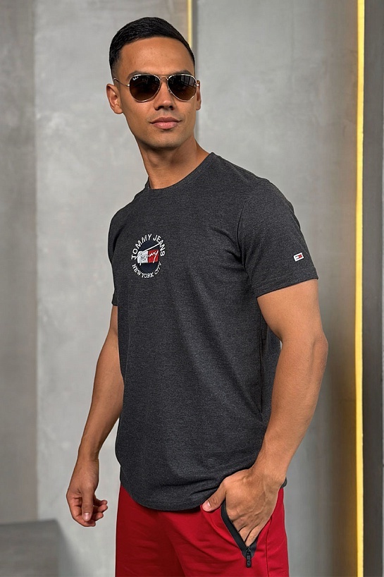 Серая мужская футболка Tommy Hilfiger New York City