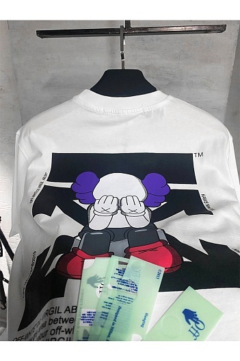 Белая оверсайз футболка Off-White x Kaws   