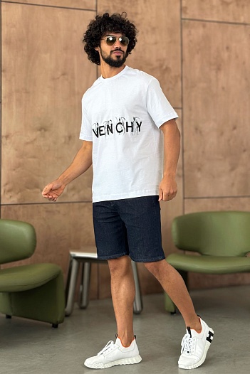 Белая оверсайз футболка Givenchy embossed logo   