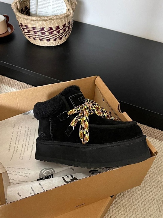 Женские замшевые ботинки с мехом UGG Funkarra Cabin Cuff - Black