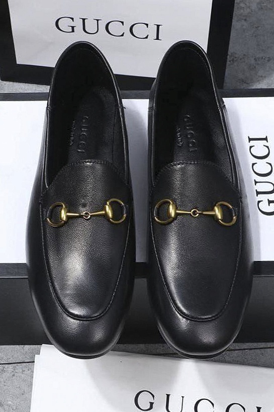 Женские кожаные лоферы Gucci  GG Horsebit - Black