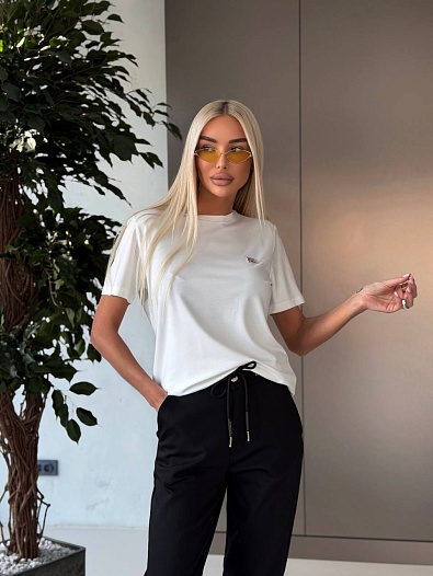 Белая женская футболка Loewe premium   