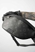 Кожаная сумка на пояс Louis Vuitton Discovery Monogram Eclipse 37x17x10 см