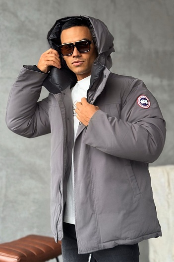 Серый пуховик Canada Goose Sanford logo-patch   