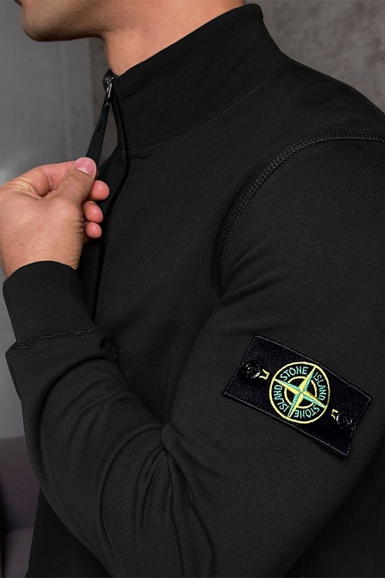 Мужская чёрная кофта с патчем на плече Stone Island Zip Neck
