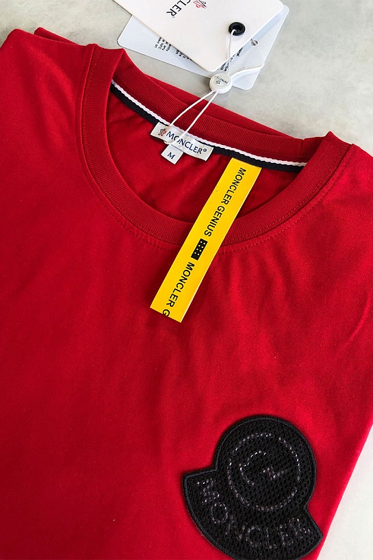 Брендовая мужская футболка Moncler красного цвета