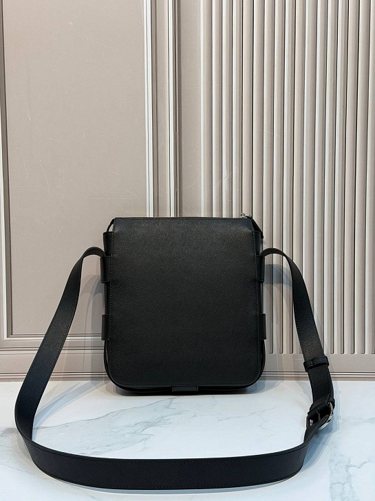 Кожаная сумка Montblanc Sartorial premium 24x22.5x5 см