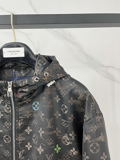 Ветровка коричневого цвета Louis Vuitton Monogram   