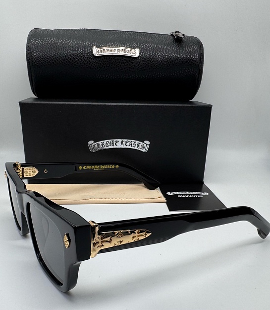 Солнцезащитные очки Chrome Hearts Charismadick