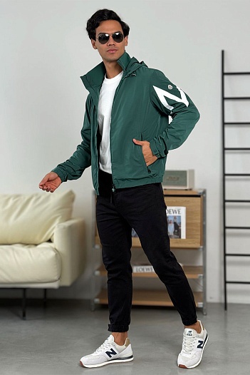 Мужская зелёная ветровка Moncler Fetuque   