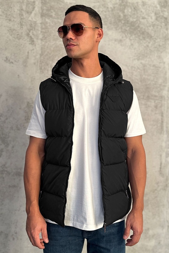 Мужской чёрный жилет Emporio Armani 7