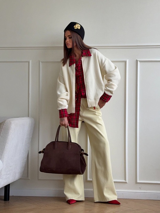 Женская кофта с шапкой Ganni бежевого цвета