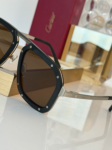 Солнцезащитные очки Cartier Santos    