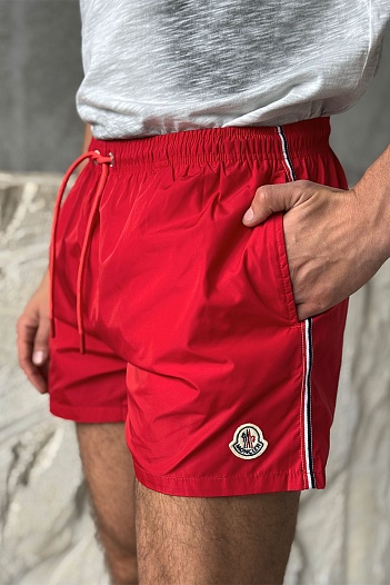 Мужские красные шорты Moncler logo-patch   