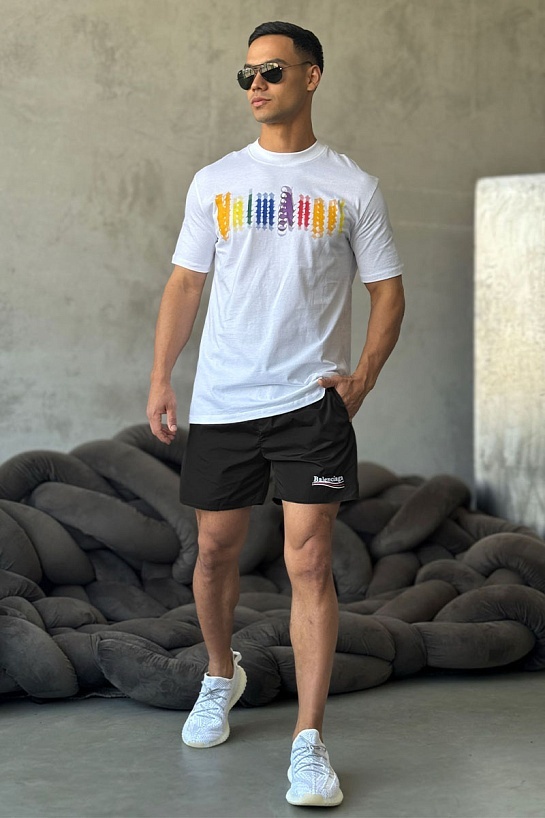 Чёрные шорты Balenciaga Political Campaign logo