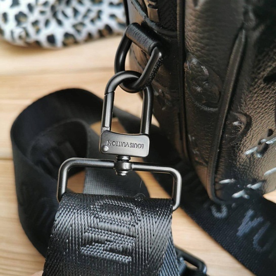 Кожаная сумка Louis Vuitton S Lock Messenger Tasche 24x17x8 см