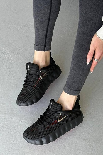 Кроссовки Nike Mind 002    