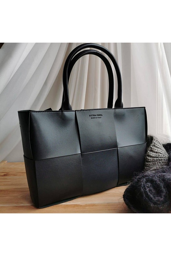 Кожаная сумка Bottega Veneta 36x25 см (5 расцветок)