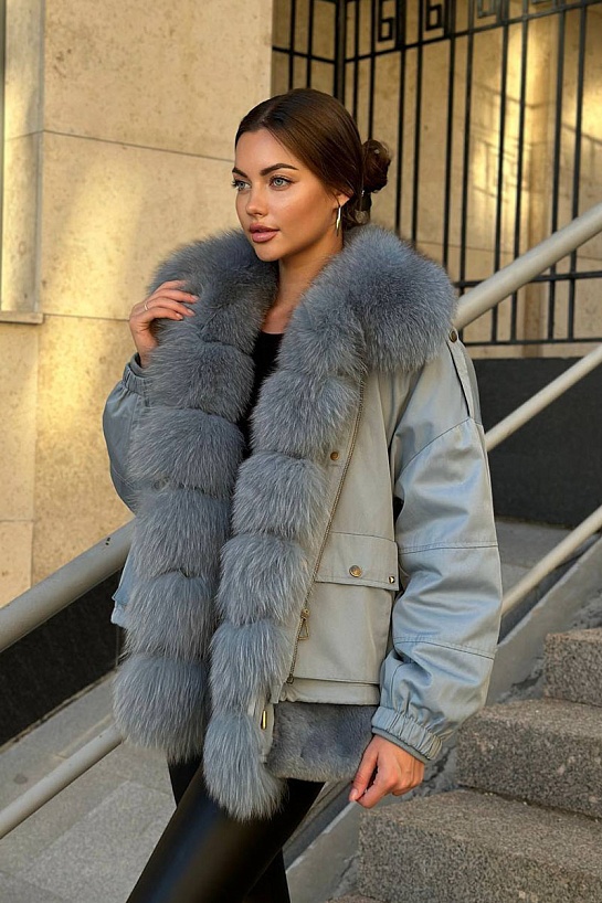 Женский синий пуховик с натуральным мехом Max Mara