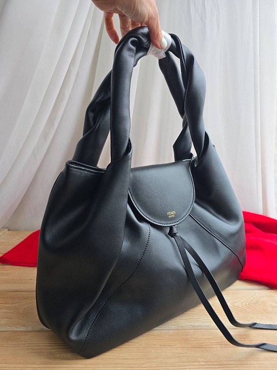 Кожаная сумка Fendi Spy - Black 38x29 см