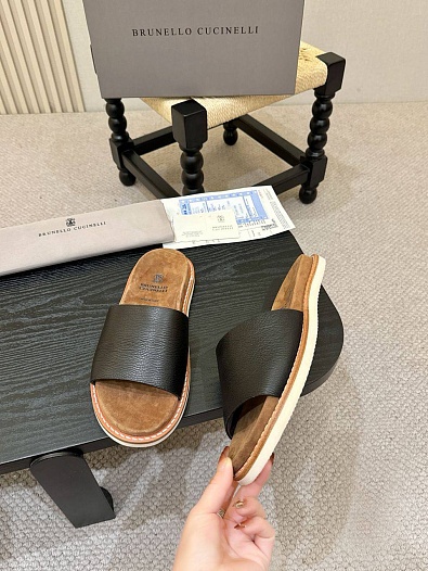 Мужские кожаные шлёпанцы Brunello Cucinelli   
