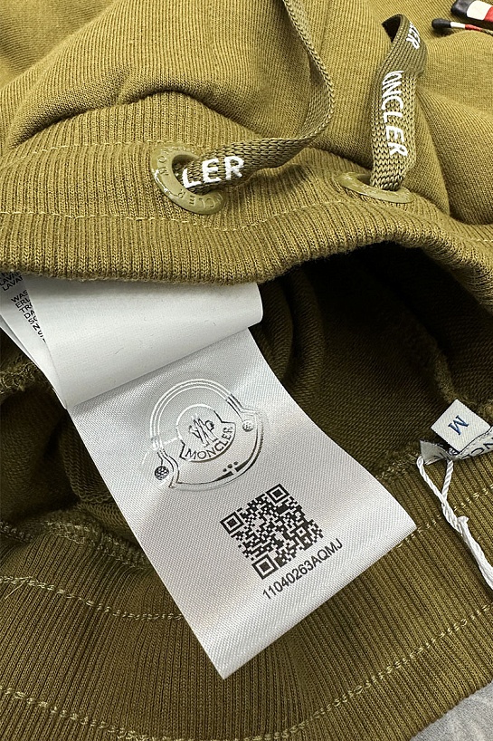 Мужские шорты Moncler зелёного цвета