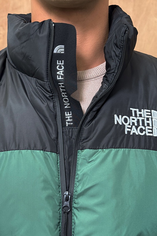 Зелёный пуховик The North Face 1996 Retro Nuptse