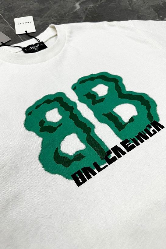 Белая оверсайз футболка Balenciaga logo print