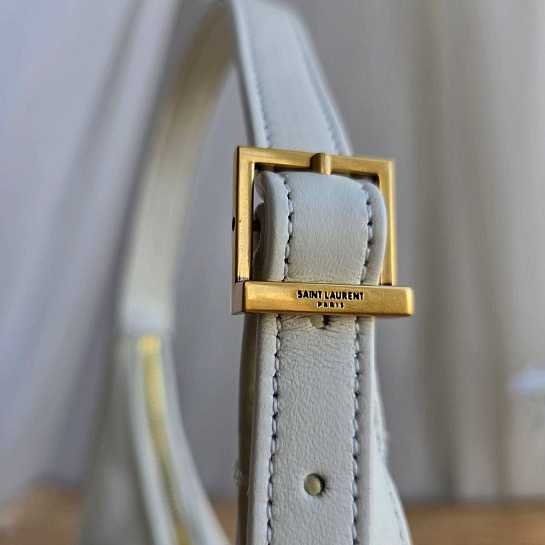 Кожаная сумка Yves Saint Laurent Calypso Mini 25x14 см