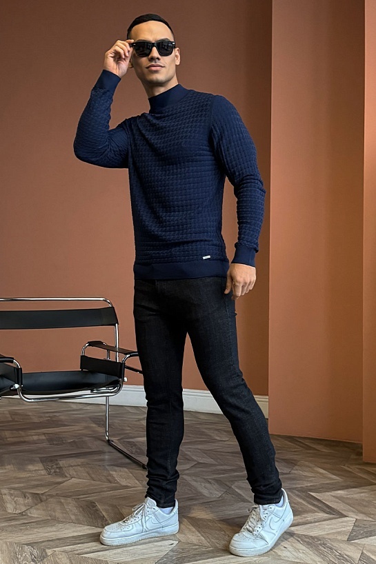 Мужская водолазка Brioni синего цвета