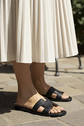 Женские кожаные шлёпанцы Hermes Oran   