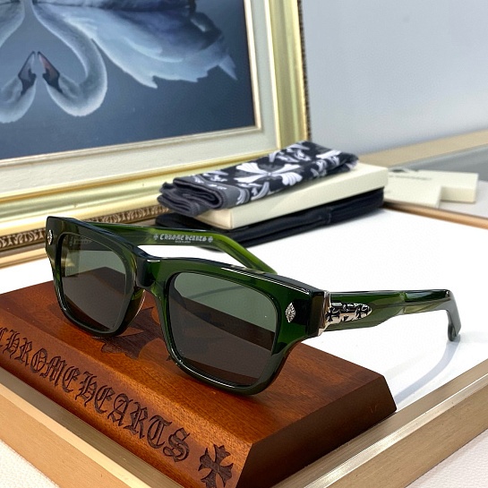 Солнцезащитные очки Chrome Hearts Charismadick