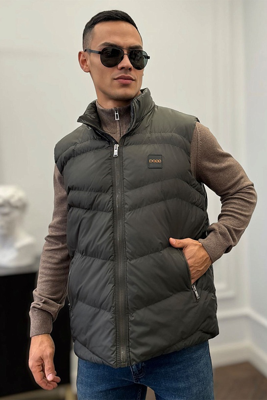 Мужской зелёный жилет Hugo Boss logo-patch