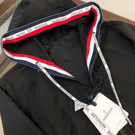 Чёрная ветровка Moncler Carles logo-patch   